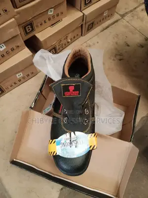 Quality Armstrong Safety Boot For Work Advantage