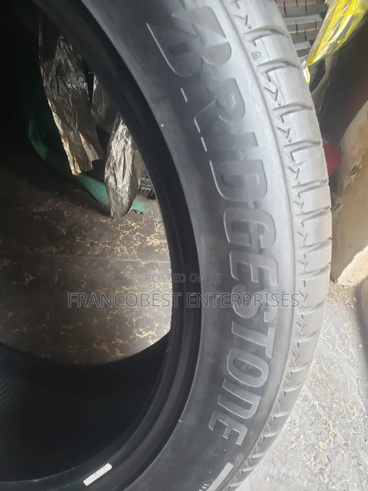 285/45r22 Bridgestone Premium Tire