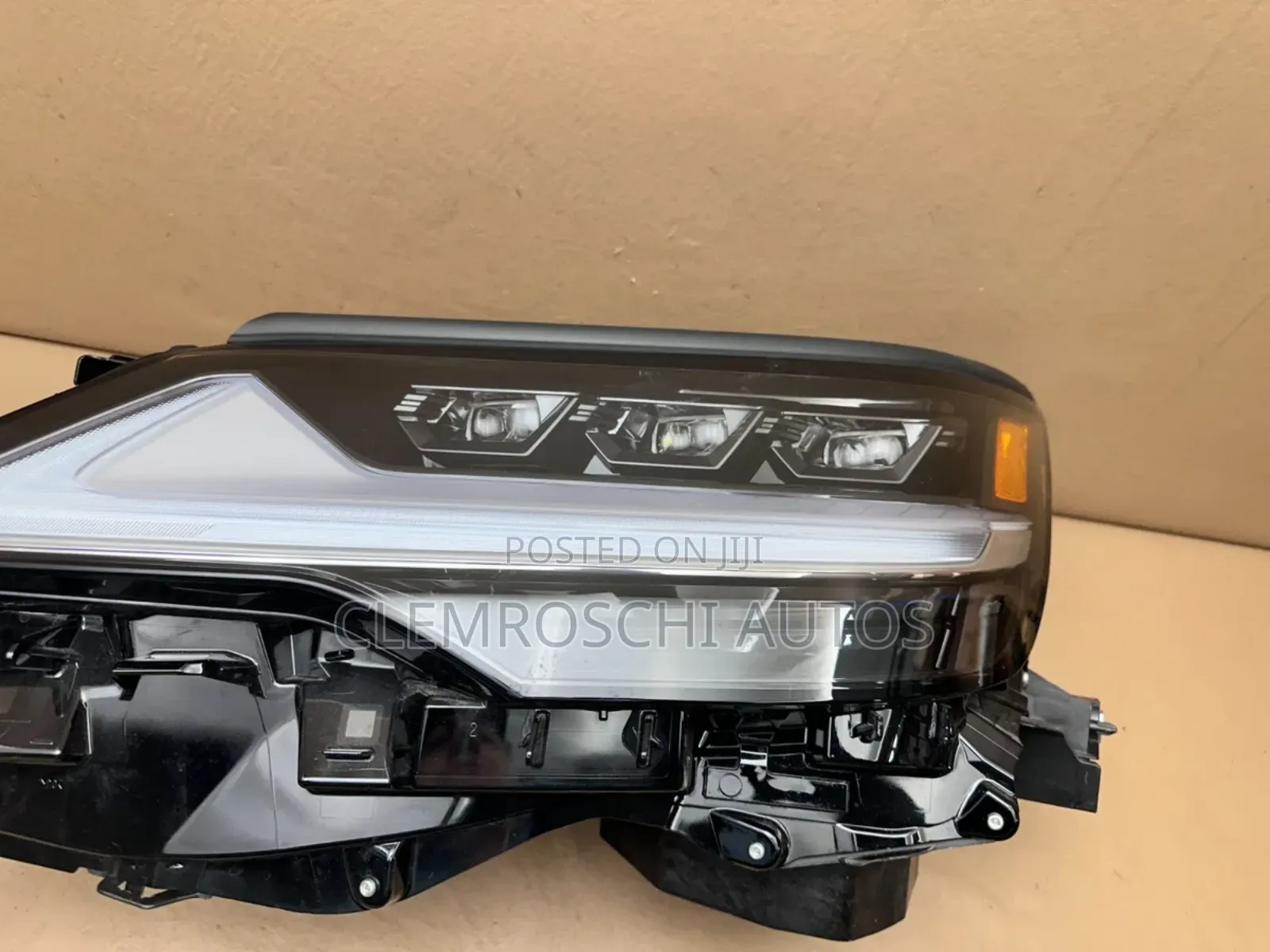 High Quality Certified Non-Upgrade Type Headlamp Lexus Lx600
