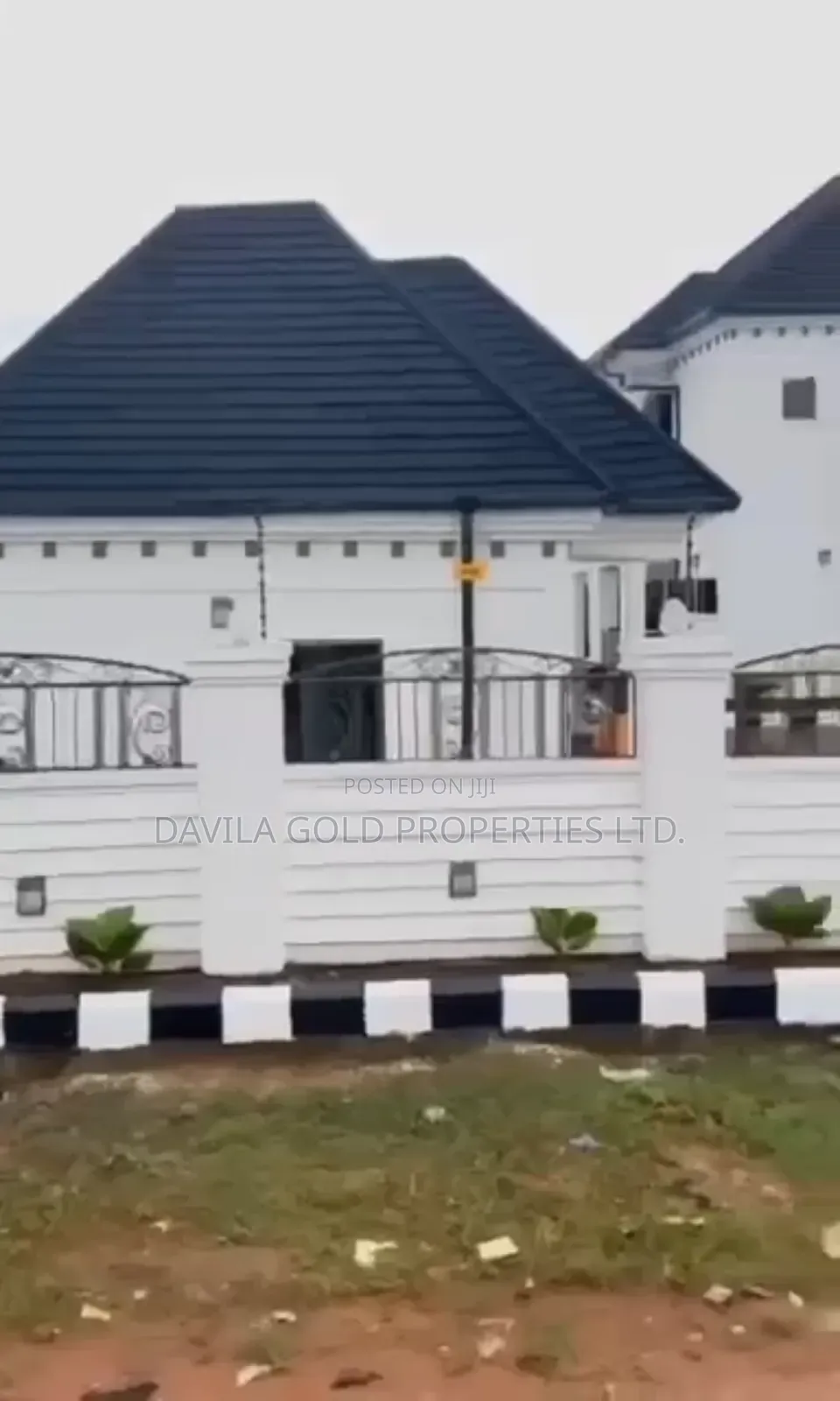 6bdrm Duplex in Benin City for sale