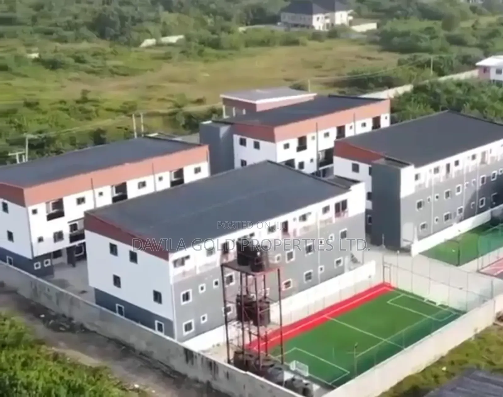 20bdrm Apartment in Lekki for sale