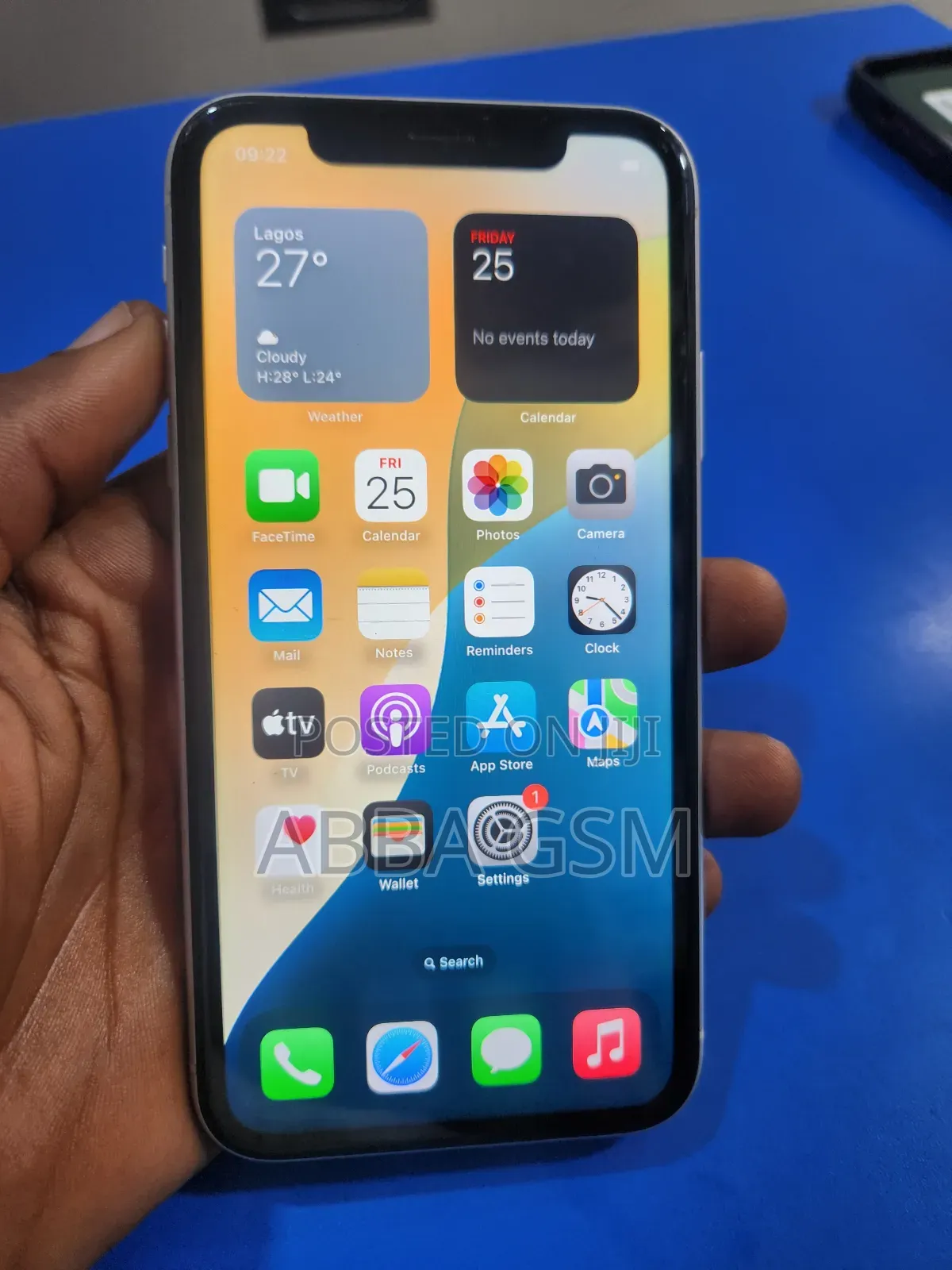 Apple iPhone XR 64 GB White