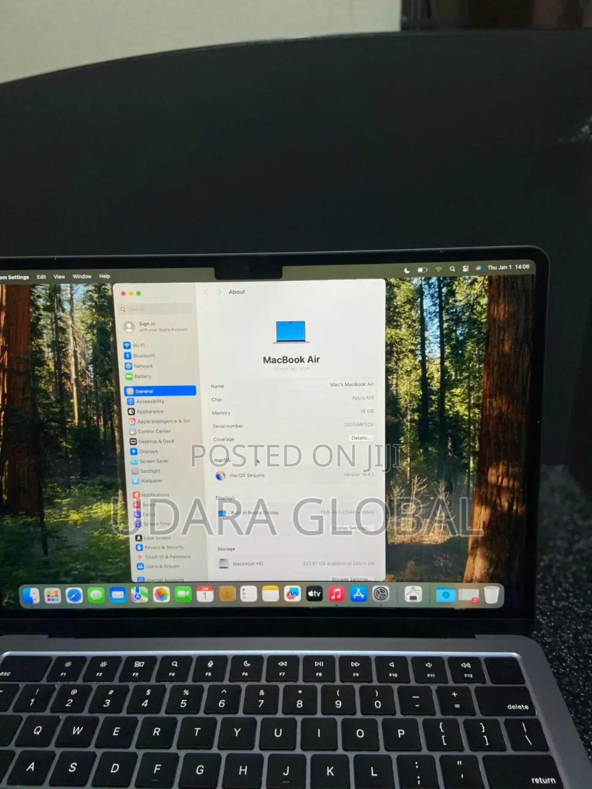 Laptop Apple MacBook Air 2024 M3 13-Inch 1GB Apple M3 SSD 256GB