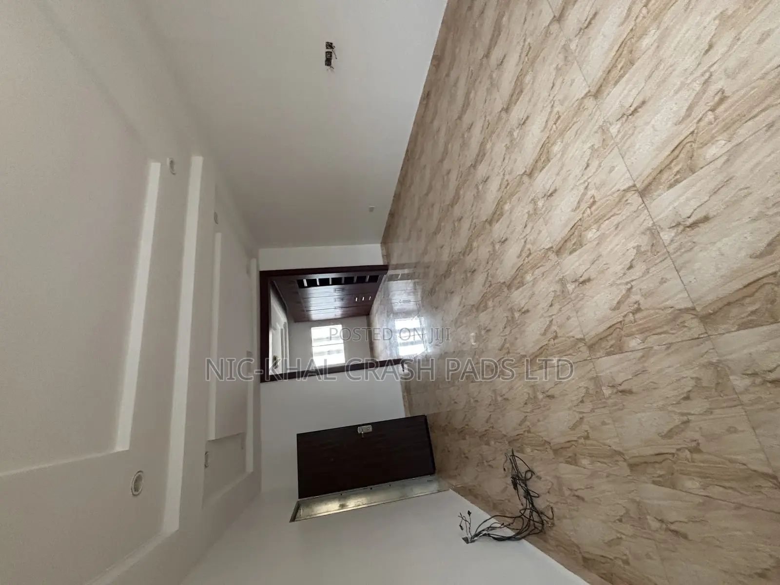 3bdrm Duplex in Jahi Gilmore for rent