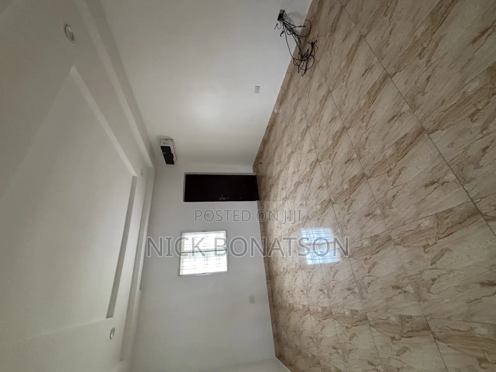 3bdrm Duplex in Jahi Gilmore for rent