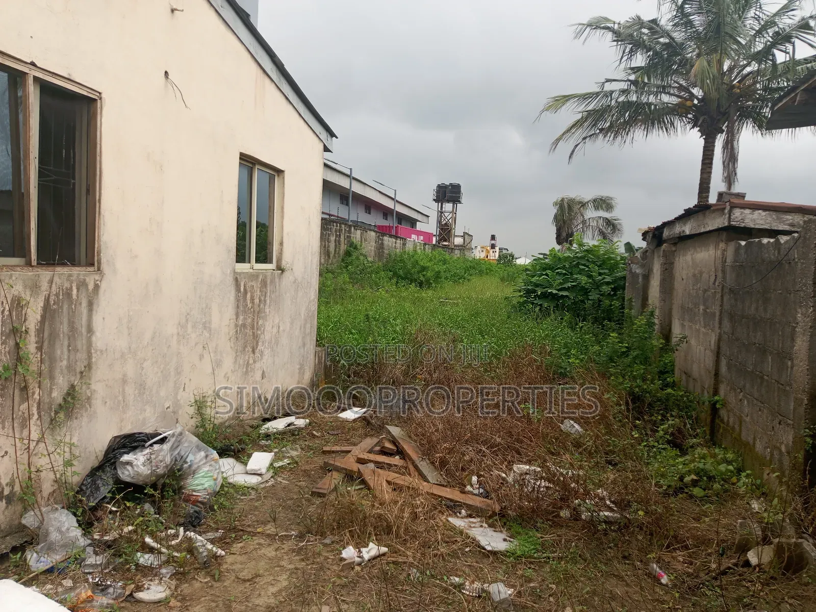 Facing Express Land for Lease