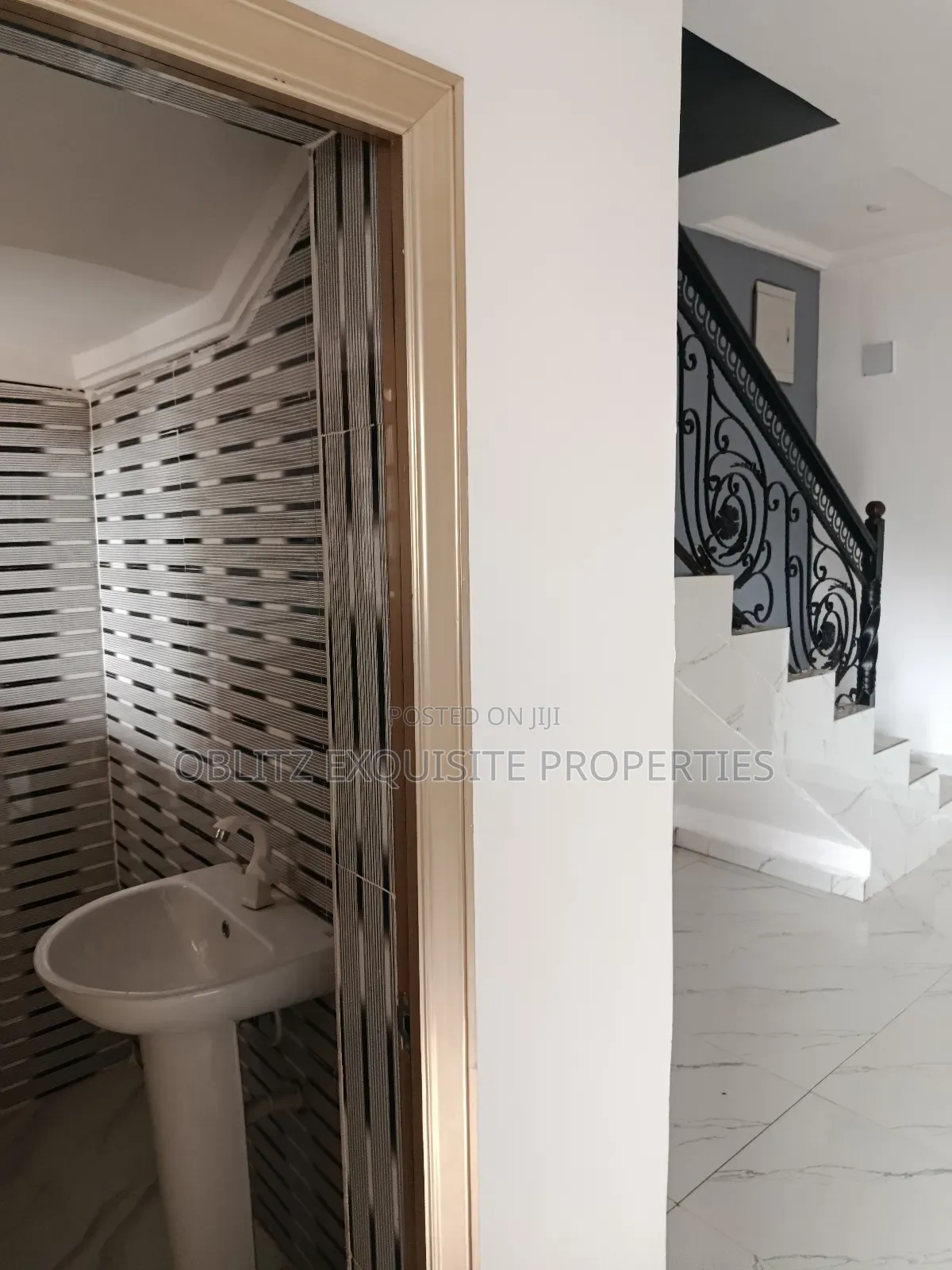 4bdrm Duplex in Prefab Aladinma, Owerri for sale