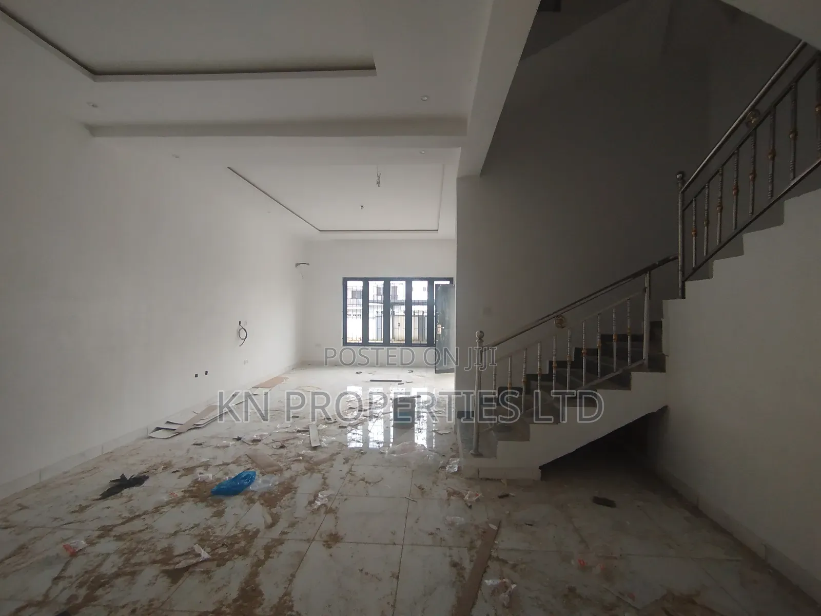 4bdrm Townhouse / Terrace in Durumi for rent
