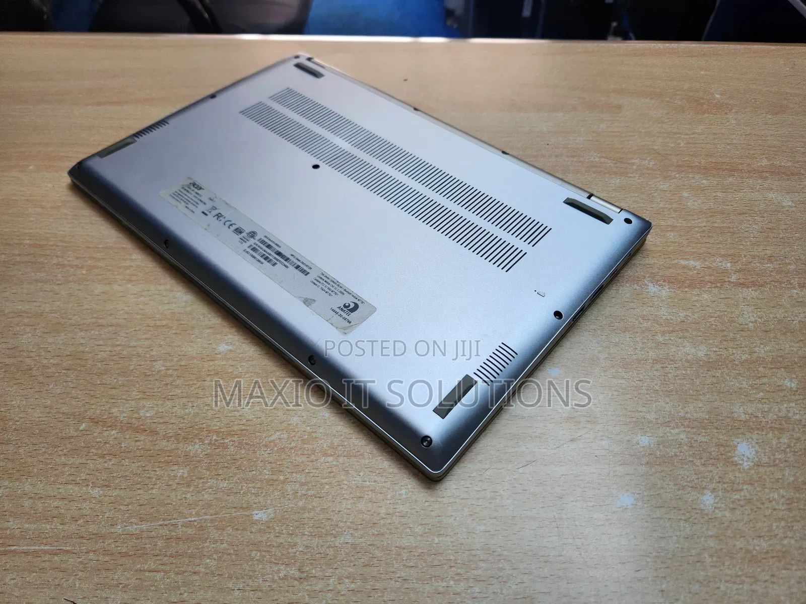 Laptop Acer Swift 7 8GB AMD Ryzen 5 SSD 512GB
