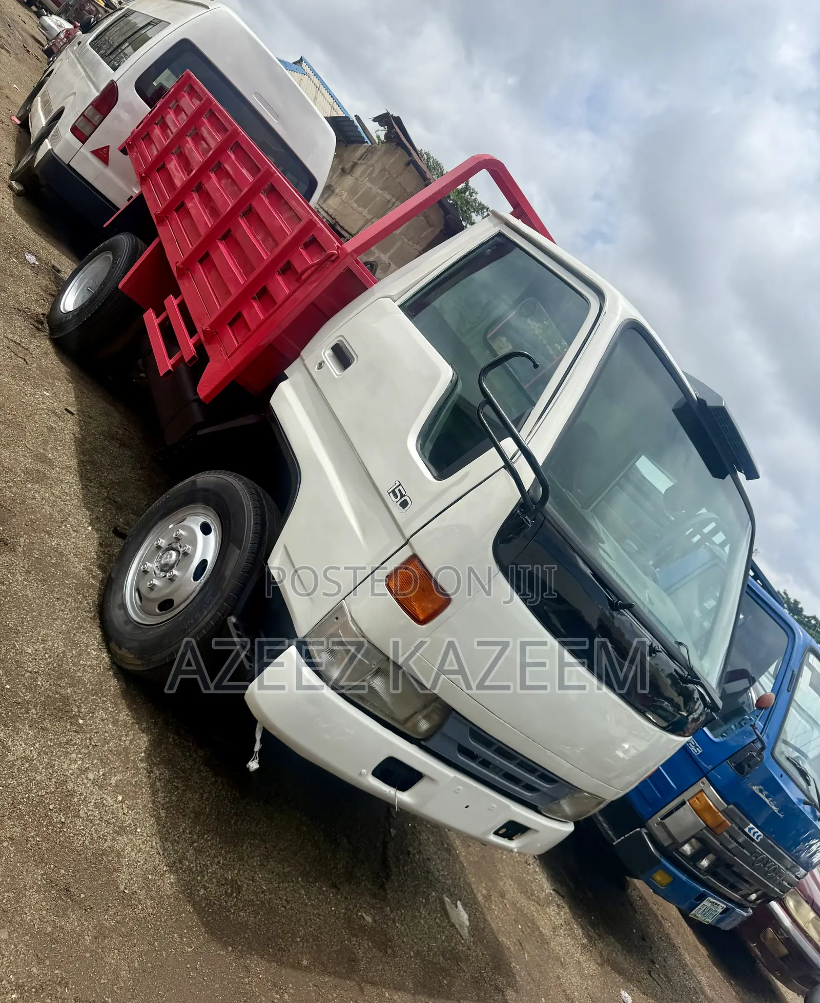 Toyota Dyna Truck 6 Tires Normal Hand 11f