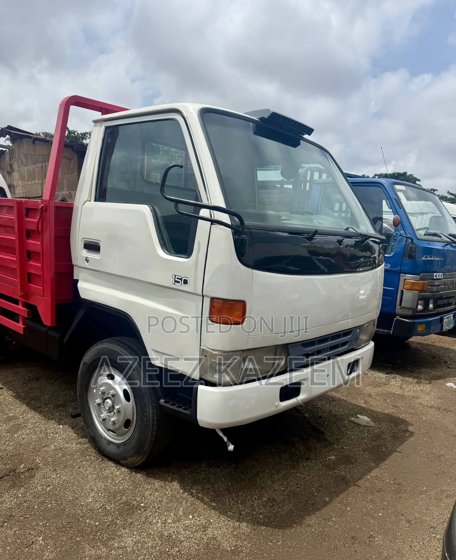 Toyota Dyna Truck 6 Tires Normal Hand 11f