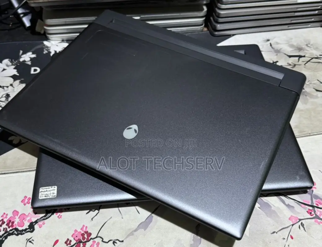 Laptop Dell Alienware M16 R1 32GB AMD Ryzen 9 SSD 2T