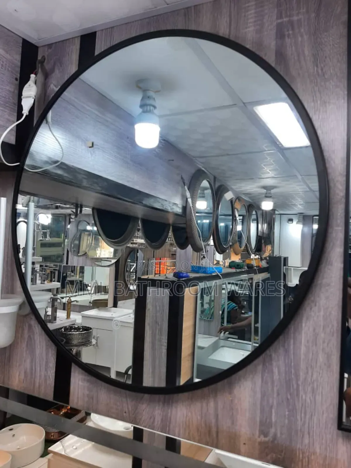 Round Wall Mounted Mirror Black Frame Wall Decor Mirrors
