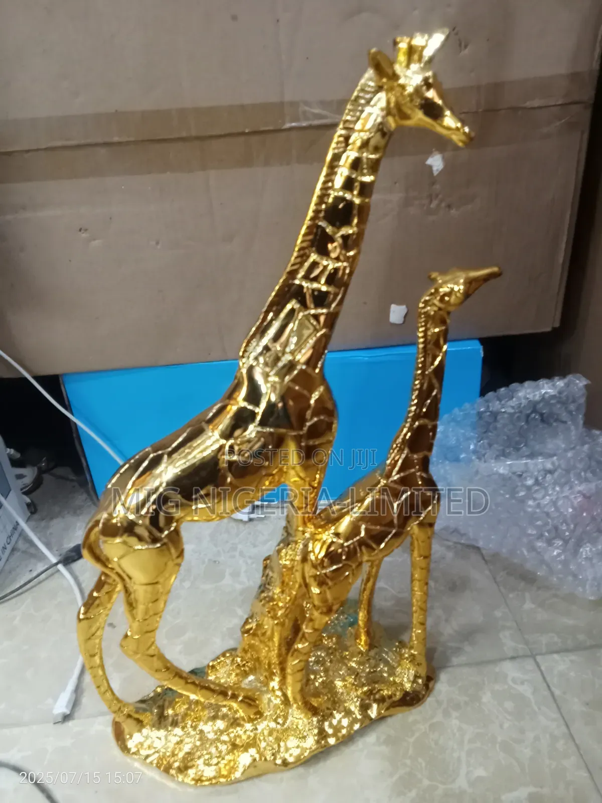 Giraffe Statue Animal Statue Decorative Table Decor Bedroom