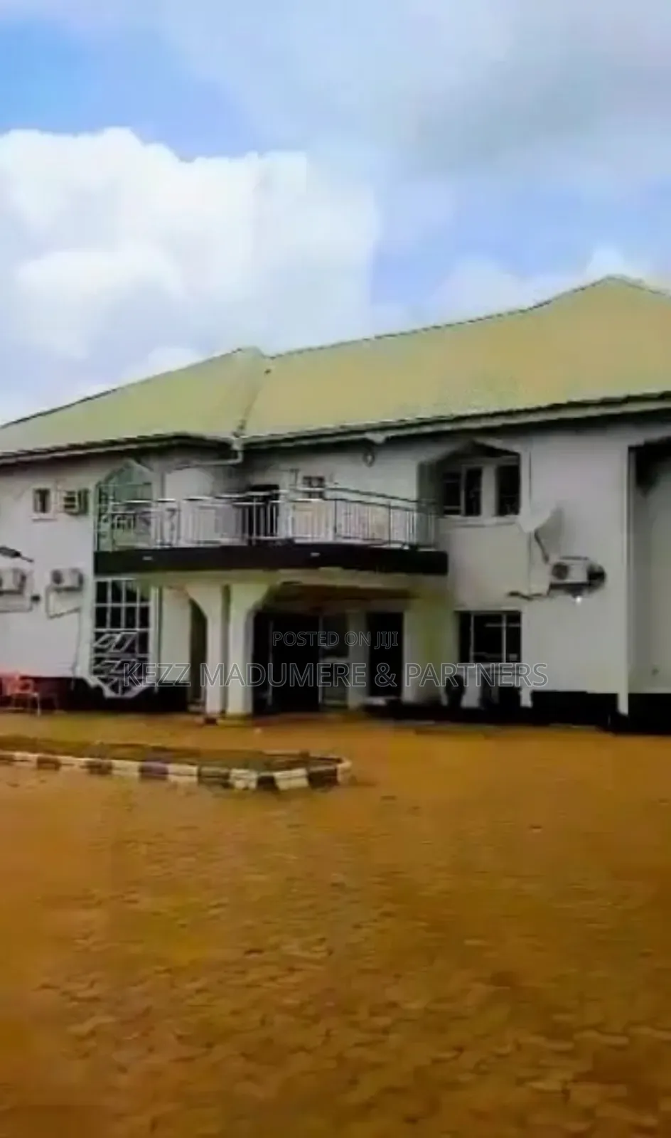 For Sale: 24 Rooms Hotel at Awka , Anambra State