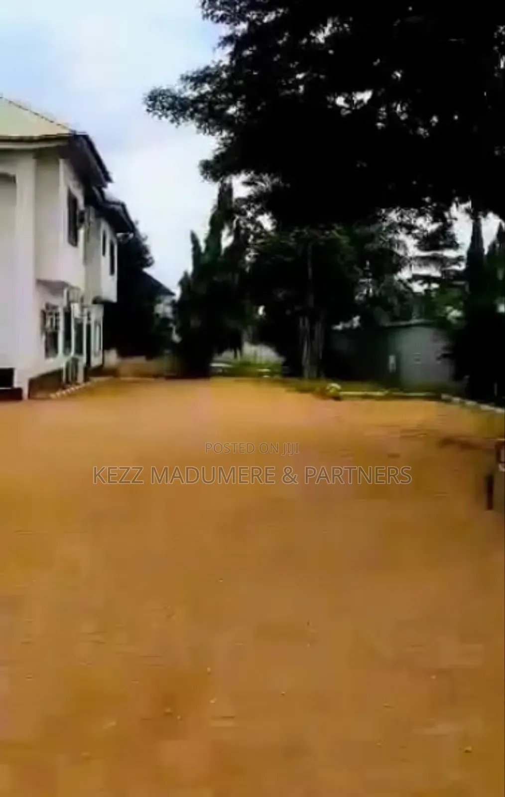 For Sale: 24 Rooms Hotel at Awka , Anambra State