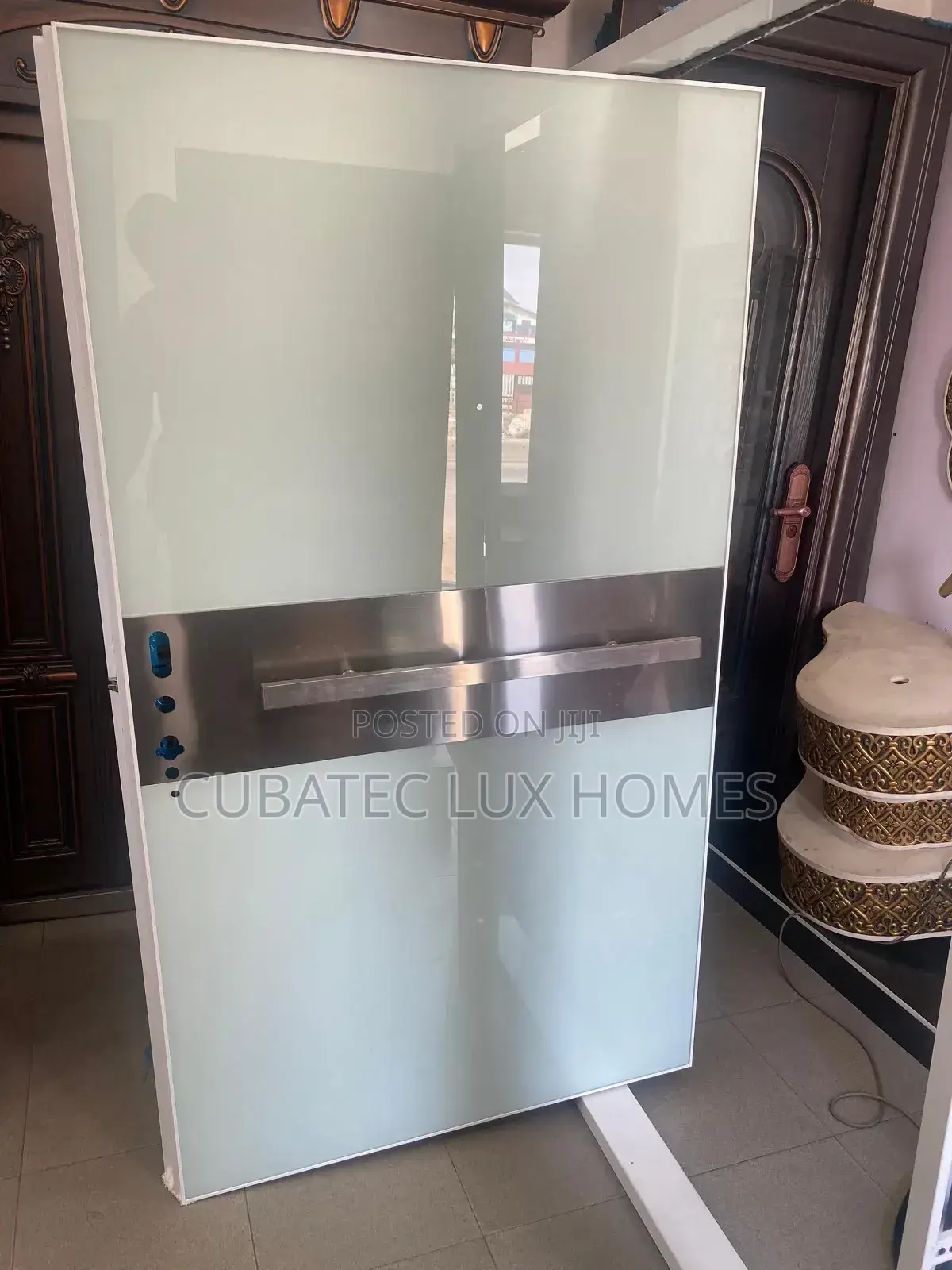 4ft/7ft Luxury Smart Lock Pivot Doors