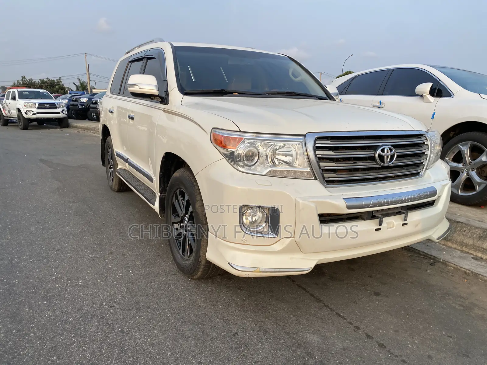 Toyota Land Cruiser 4.6 V8 GX-R 2015 White