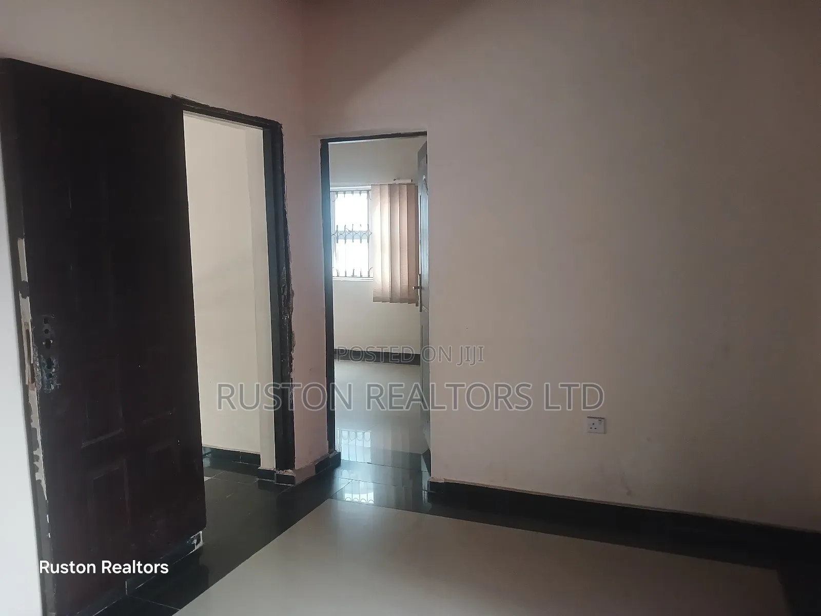 6 Bedroom / Office Commercial Building