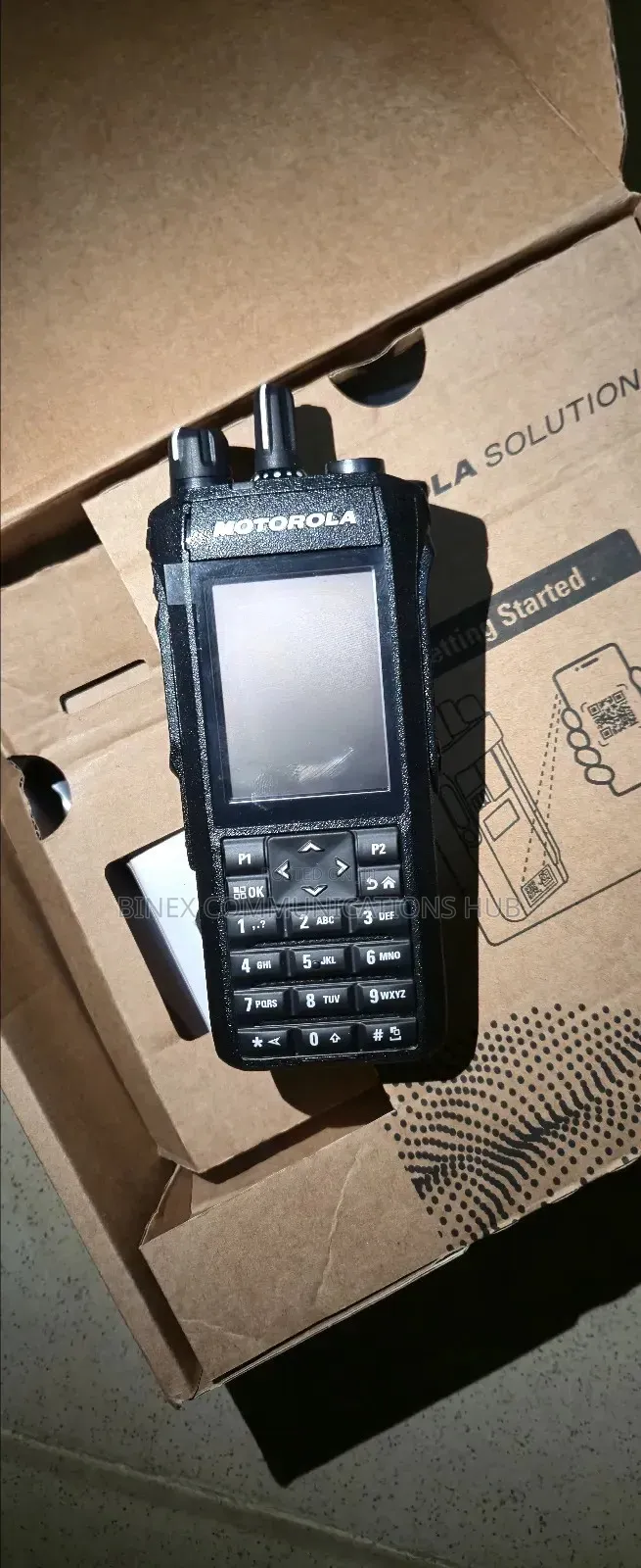 Mototrbo R7 VHF Walkie Talkie