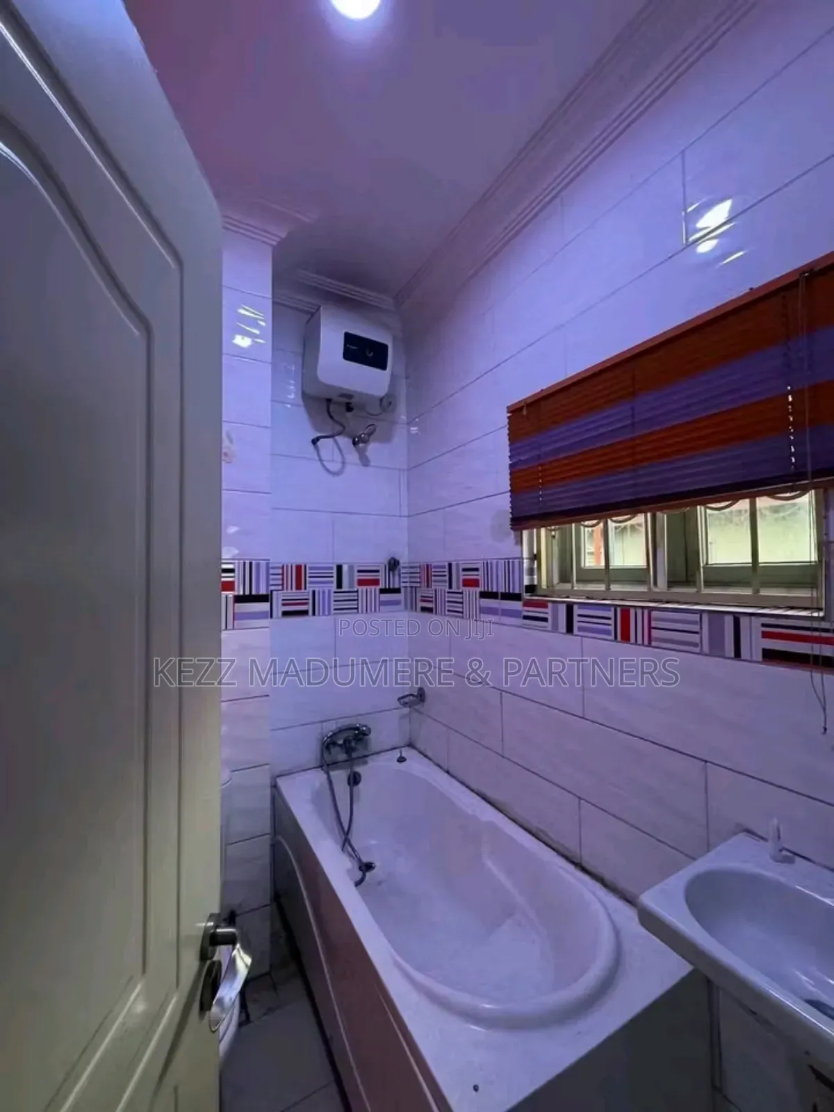 4bdrm Duplex in Farm Road 2 Eliozu for sale