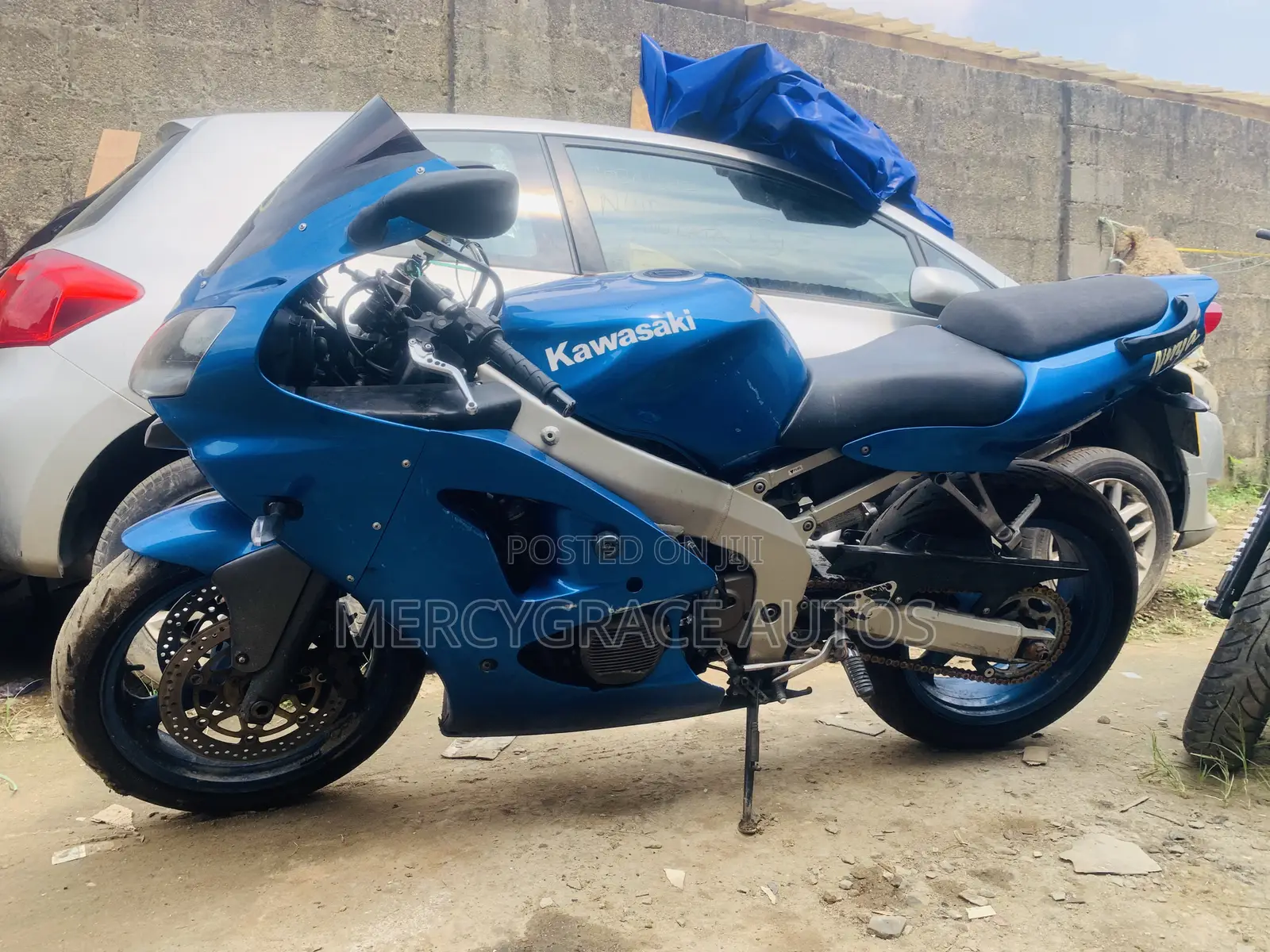 Kawasaki Ninja ZX6R 2006 Blue