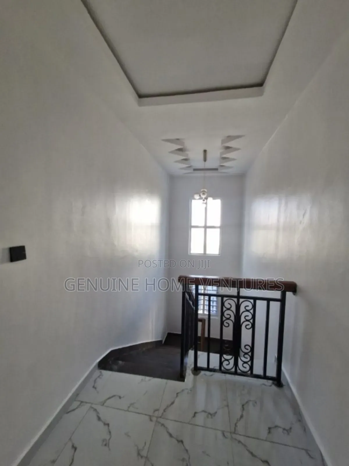 5bdrm Duplex in Ilasan for sale
