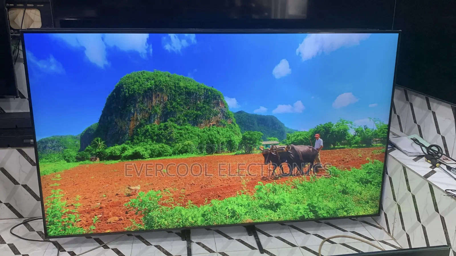 Premium 2023 75” Samsung Crystal Uhd Smart Tv (75cu8000)