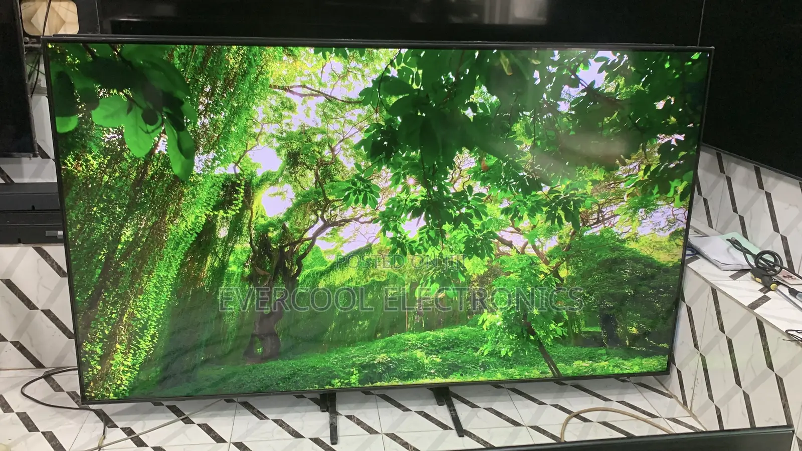 Premium 2023 75” Samsung Crystal Uhd Smart Tv (75cu8000)