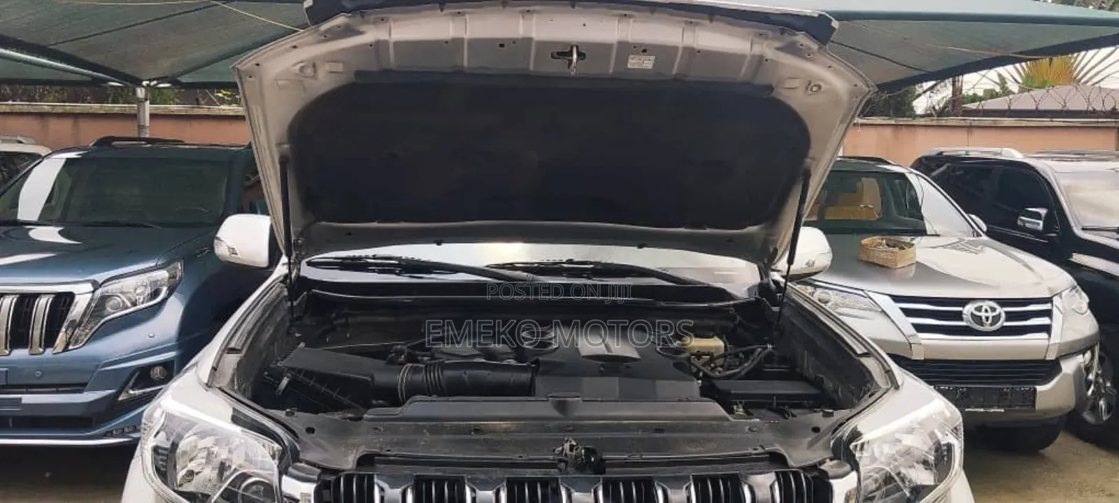 Toyota Land Cruiser Prado 4.0 Petrol TX-L 2015 Silver