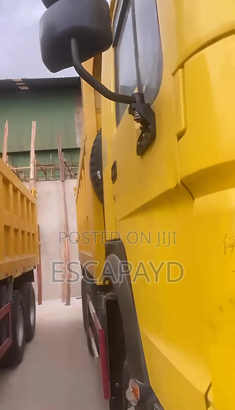Howo Sino Truck 330 – Durable 6x4 Tipper for Heavy Duty Work