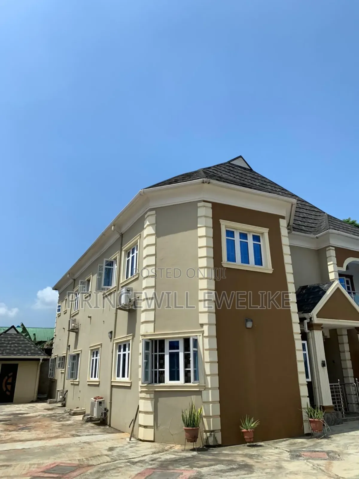6bdrm Duplex in Ifako-Ijaiye for sale
