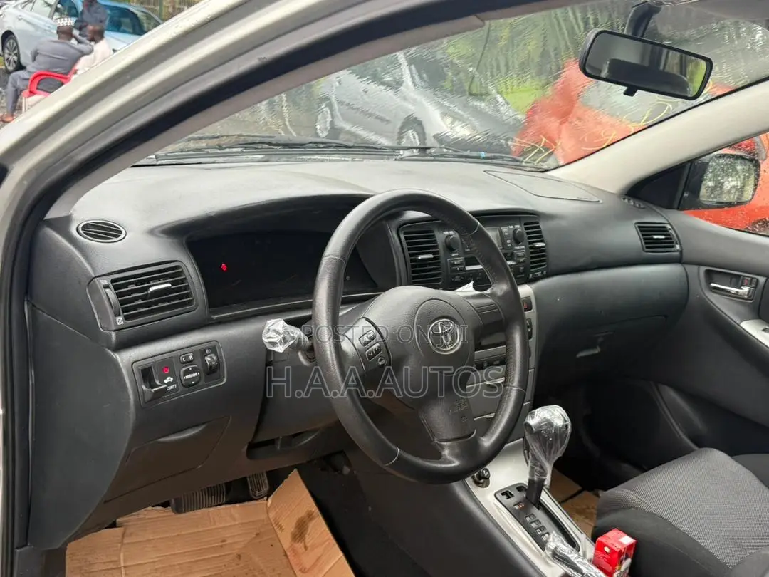 Toyota Corolla 2006 Gray