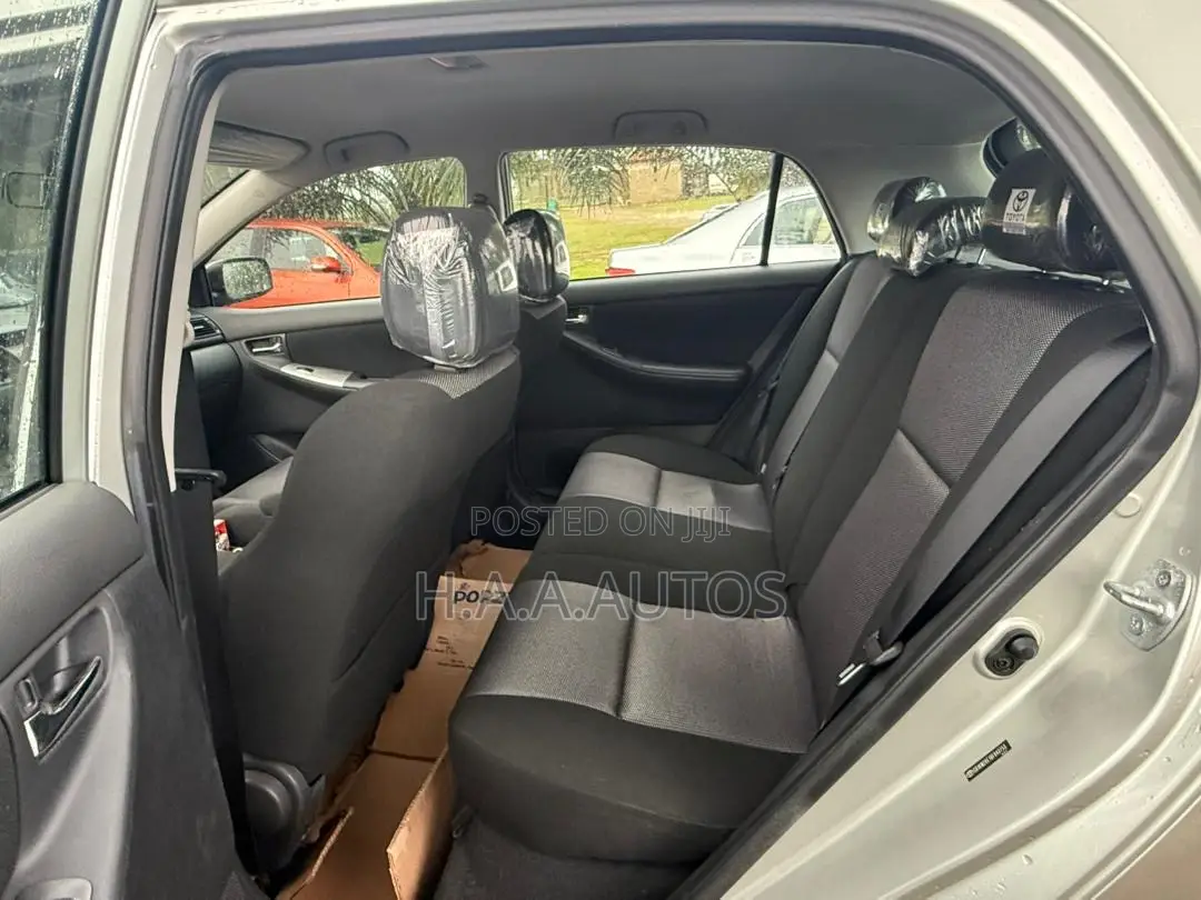 Toyota Corolla 2006 Gray