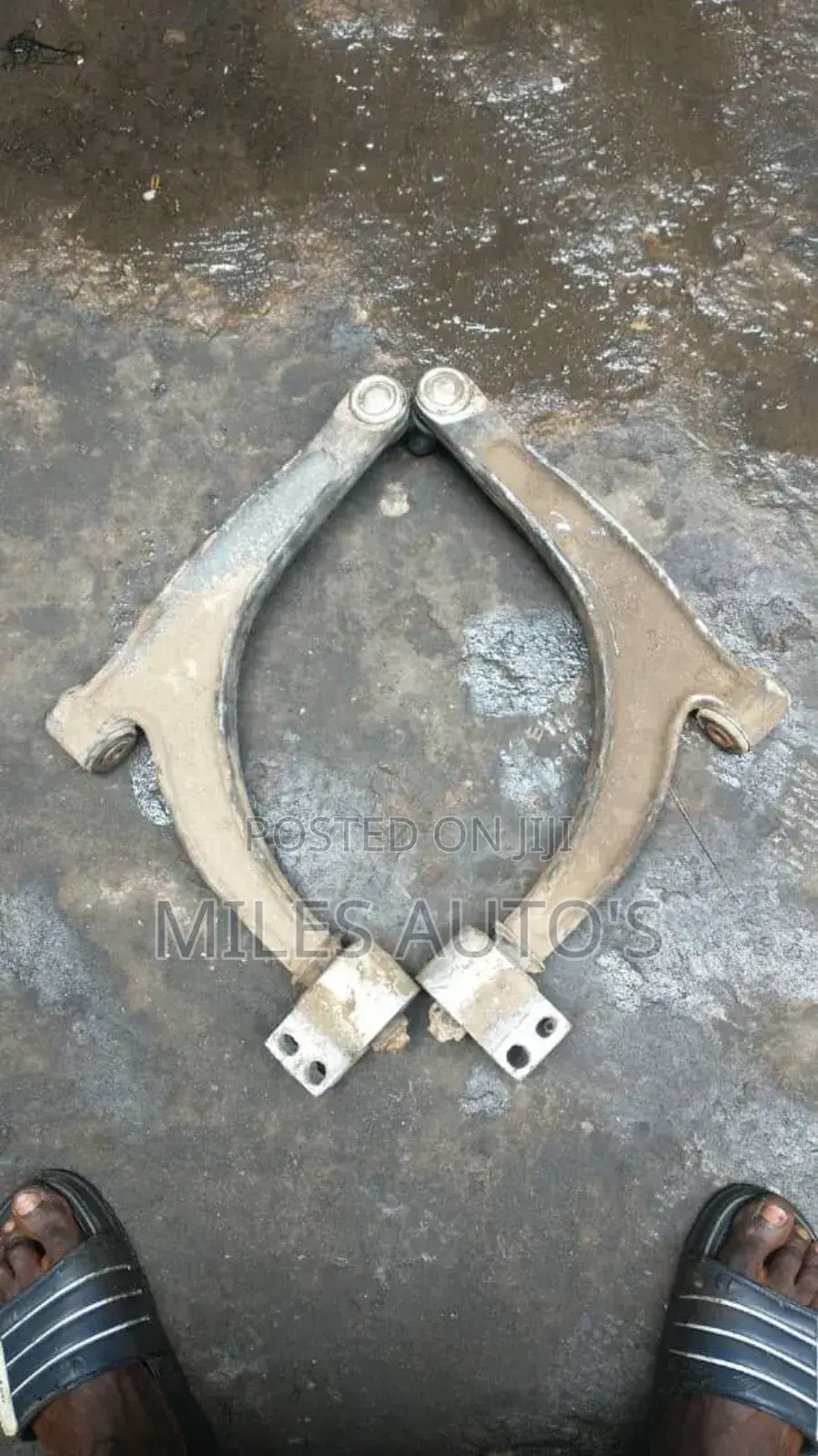 Chevrolet Malibu 2010 Lower Arm