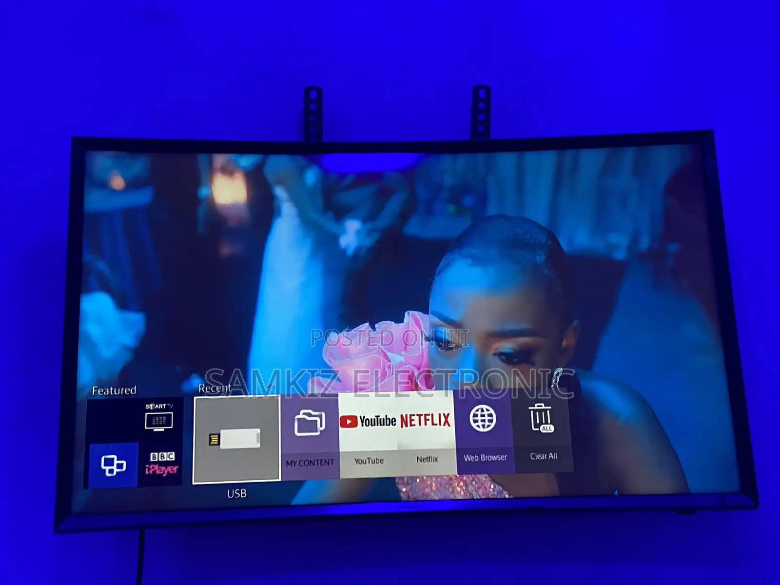 Samsung Smart Curved Tv 32 Inches With Free Netflix