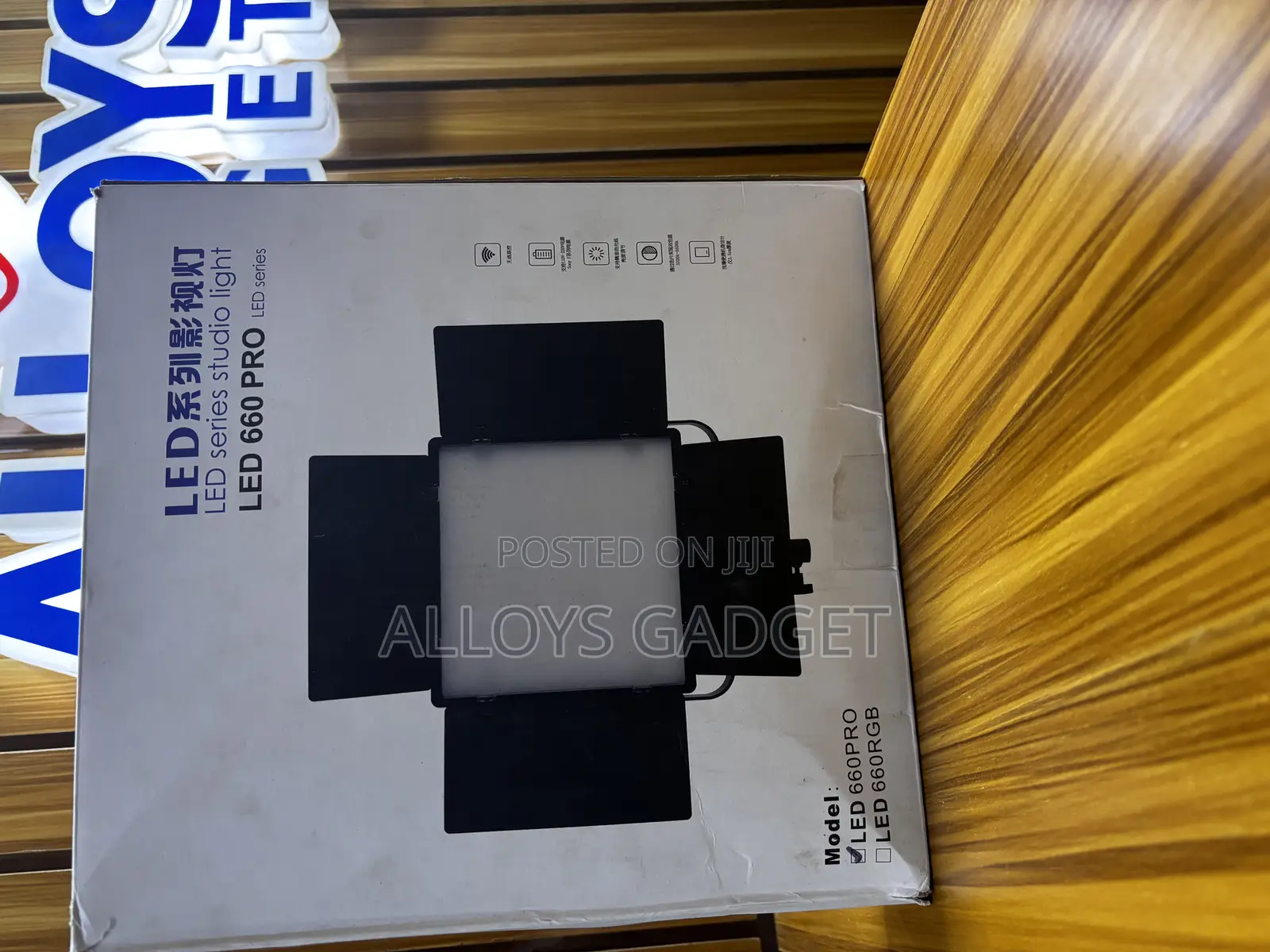 Led 660 Pro Studio Light