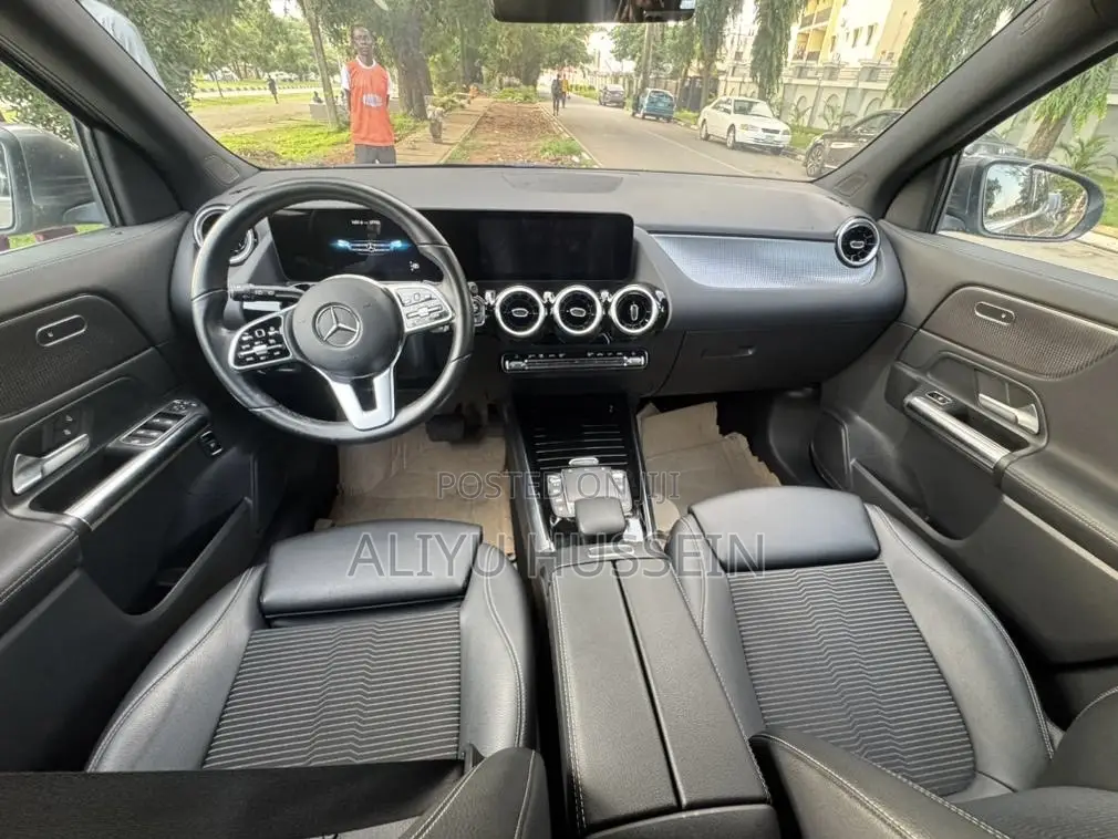 Mercedes-Benz GLA-Class 2022 Gray