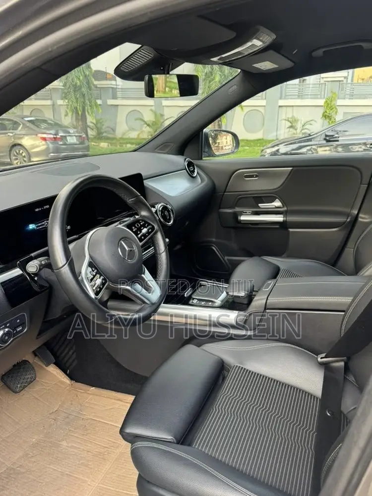 Mercedes-Benz GLA-Class 2022 Gray