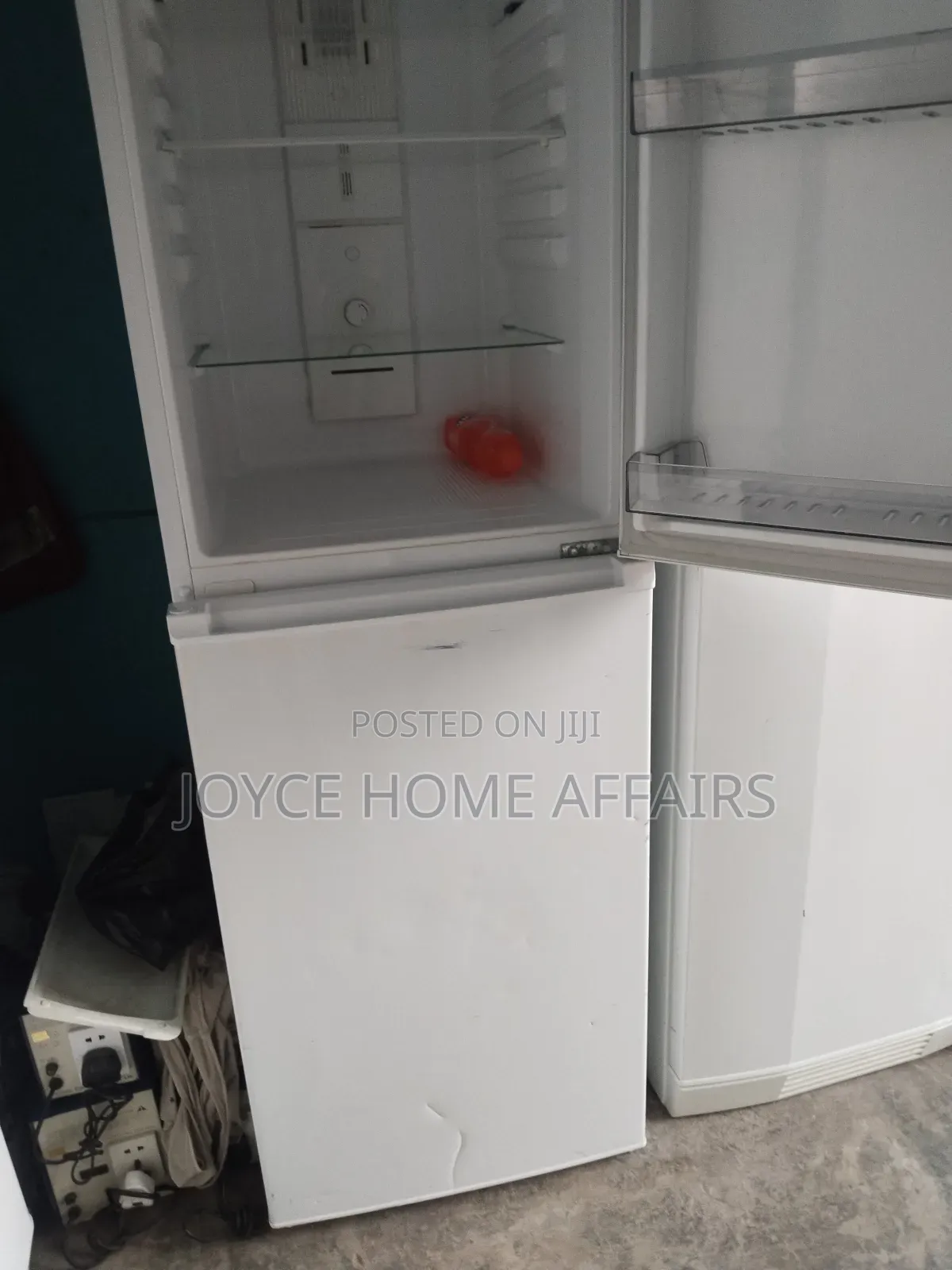 Standing Refrigerator Bosch , Fridge and Freezer Bottom