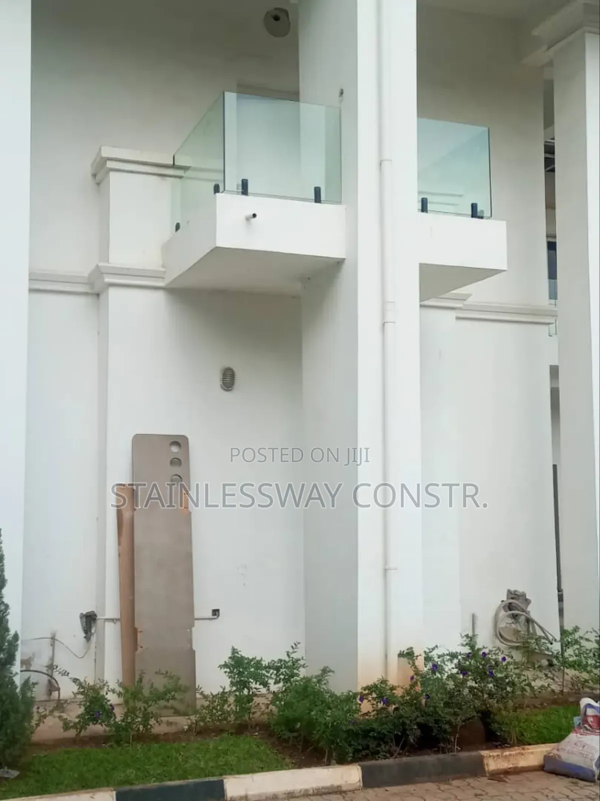 Spigot Base Clear Glass Balcony Tampered Railing