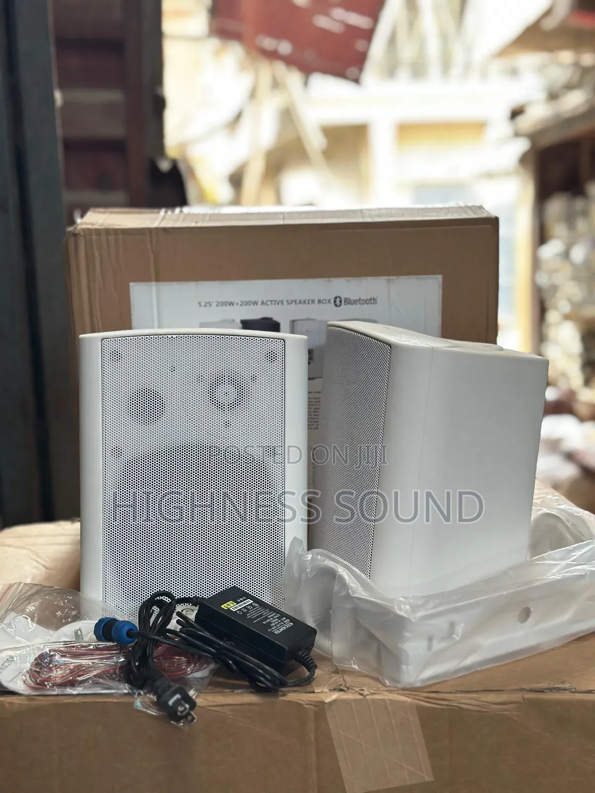Wall Mount Bluetooth Speaker With Auxiliary Port