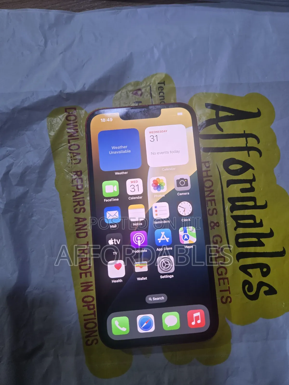 Apple iPhone 13 128 GB Red