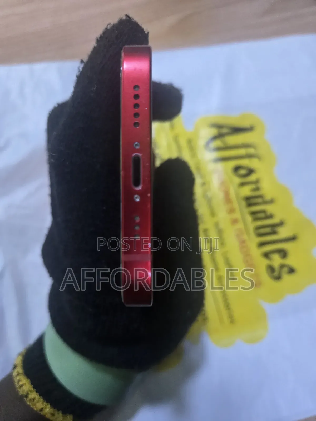 Apple iPhone 13 128 GB Red