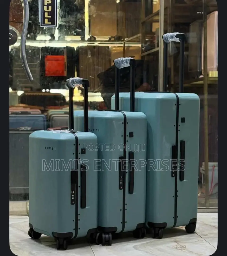 Premium Luxury Luggage Set With Charging Port