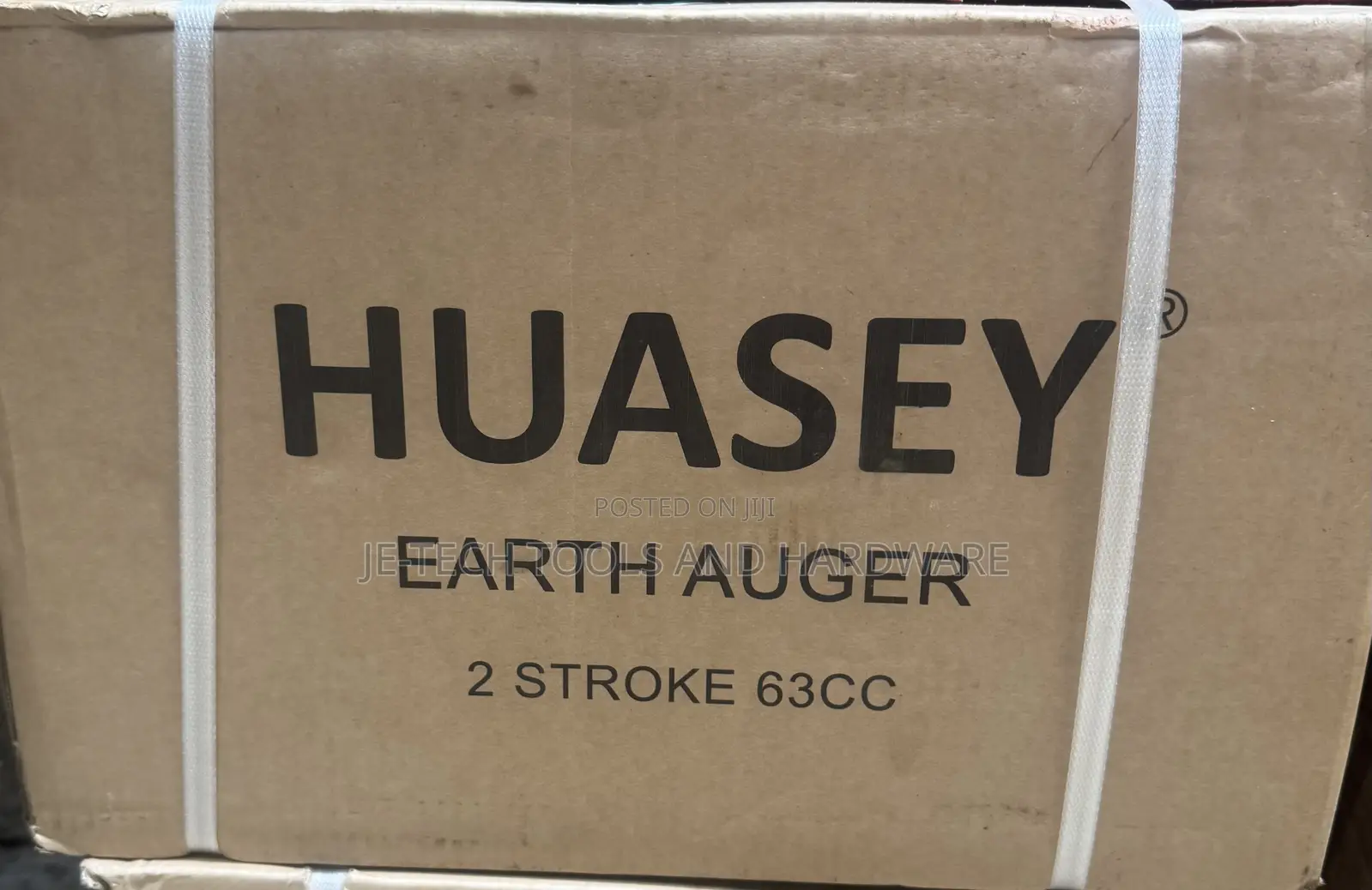 Huasey Earth Auger 2-stroke, 63cc Engine.