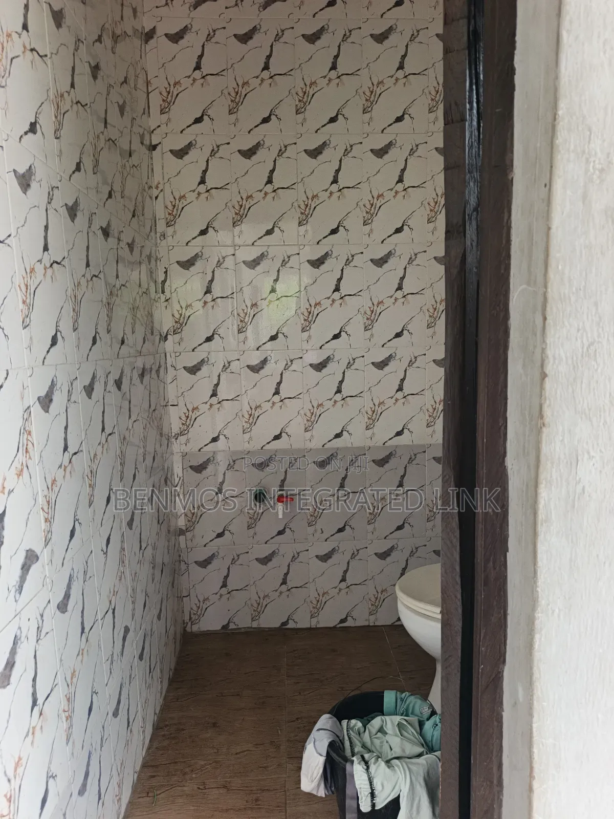 3bdrm House in Upper Sallam Estate, Ikorodu for sale
