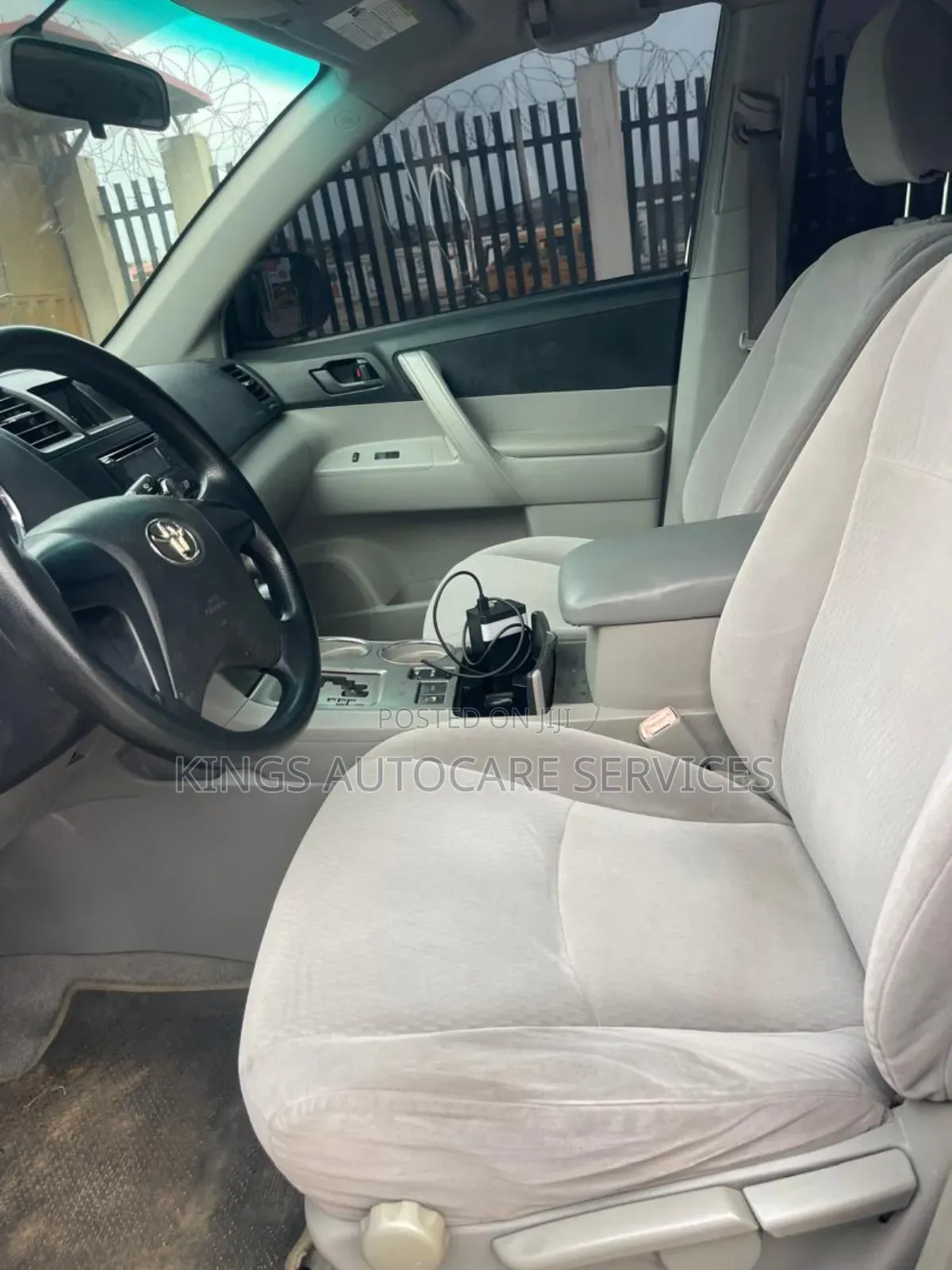 Toyota Highlander Sport 2010 Gray