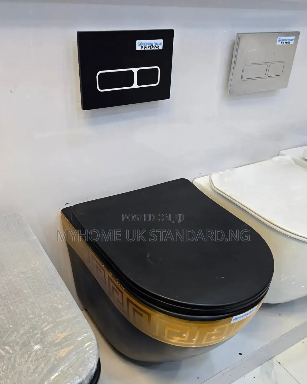 Versace Black Concealed Wc