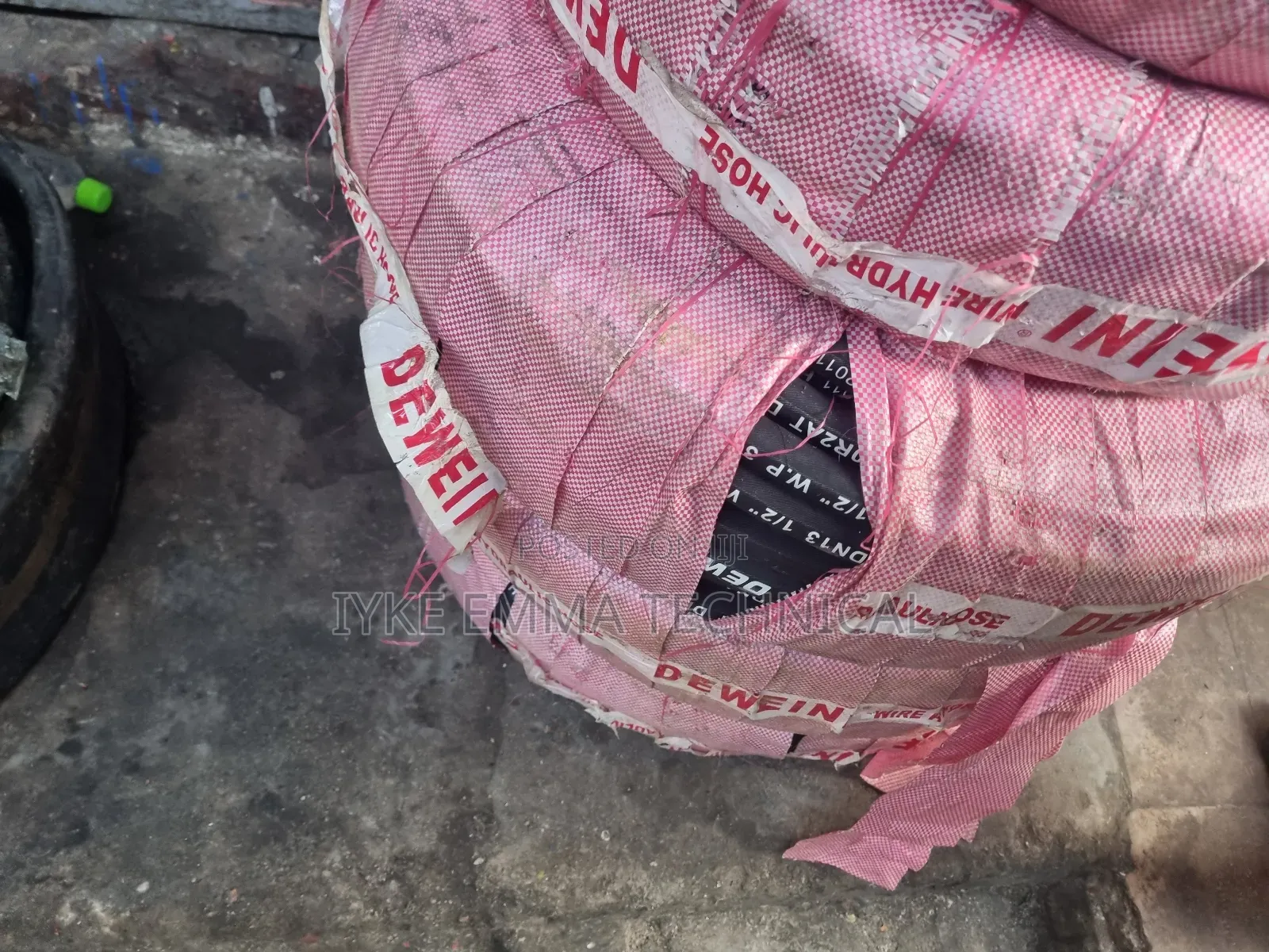 1/2" Deweni R2 Hydraulic Hose